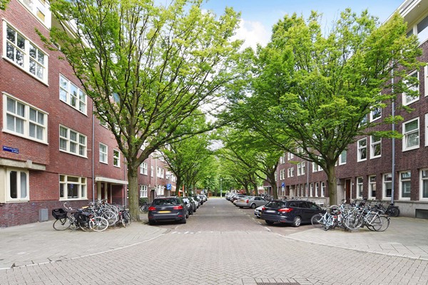 Medium property photo - Breughelstraat, 1077 LC Amsterdam